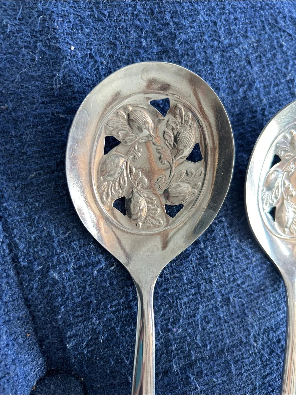 Royal Worcester Herbs Sheffield England Vegetable Serving Spoons (2) 1990